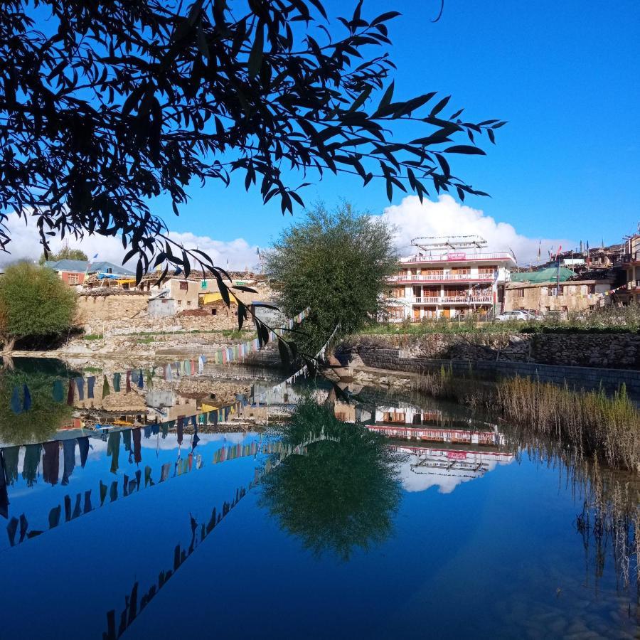Hotel Lake View Nako Exterior photo